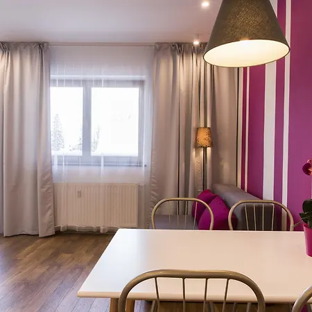 Udanypobyt Skocznia Apartment *